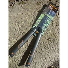Ножницы для живой изгороди с волнообразными лезвиями Fiskars SingleStep HS22 (1001433)